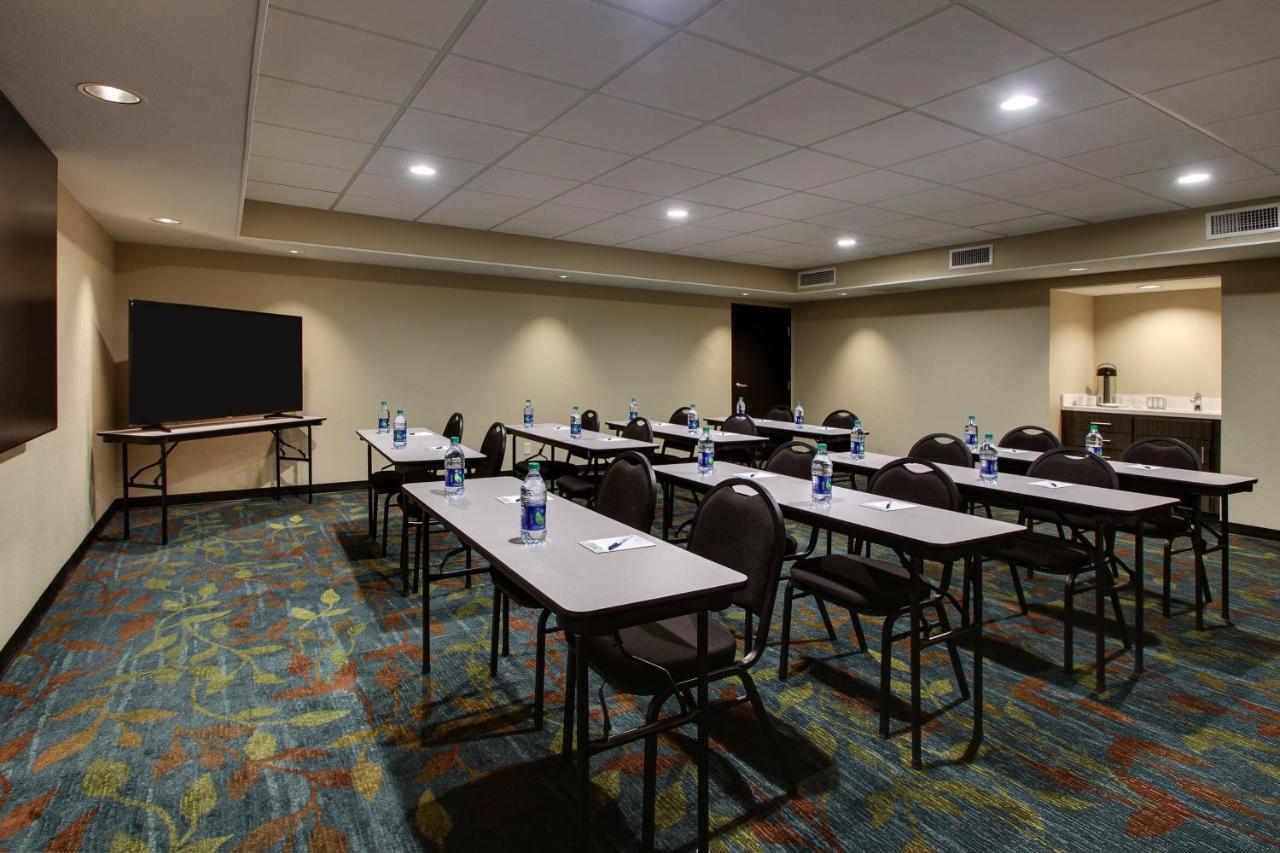 Candlewood Suites - Wichita East By Ihg Exterior photo